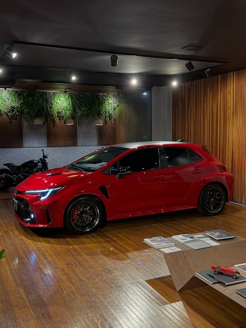 TOYOTA COROLLA GR CIRCUIT - Imagem 3
